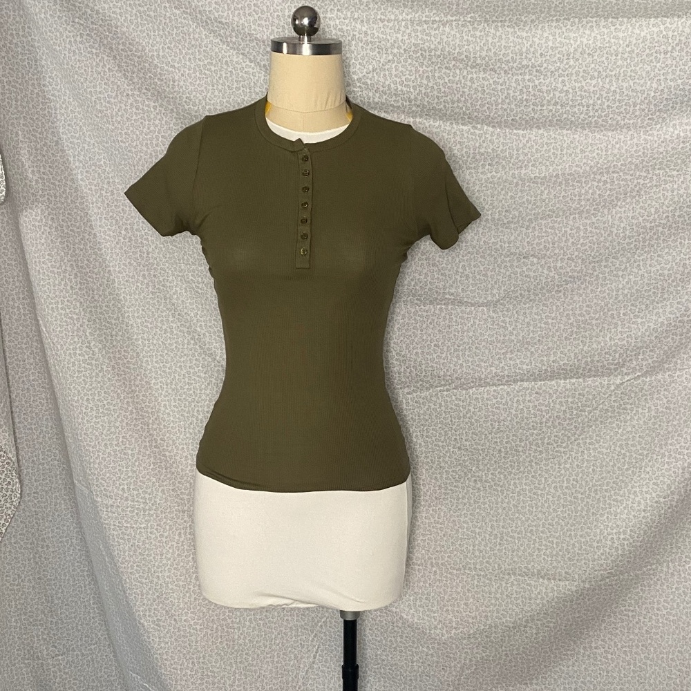 Small Army Olive Green Button Tight Y2K Tee Shirt Short Sleeve Cotton Blend Ribb